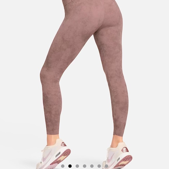 Nike set - Picture 2 of 6